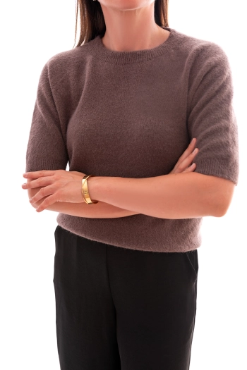 Miękki sweter z krótkim rękawem taupe - Celebracja Butik